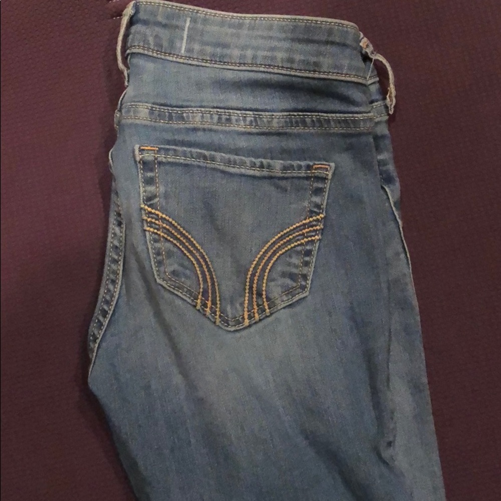 Hollister jeans size 3